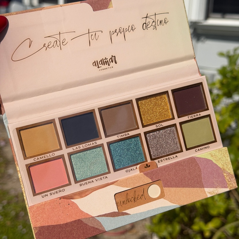 ALAMAR Destino Eyeshadow Palette